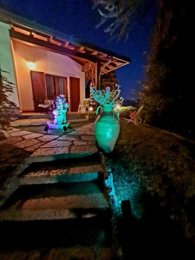 B&B Margot Albavilla Exterior foto