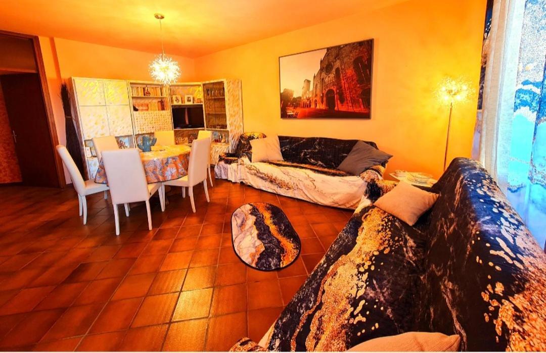 B&B Margot Albavilla Exterior foto